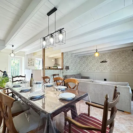 La Gambade - Wifi, Jardin, Bbq, 1500 M De La Holiday home