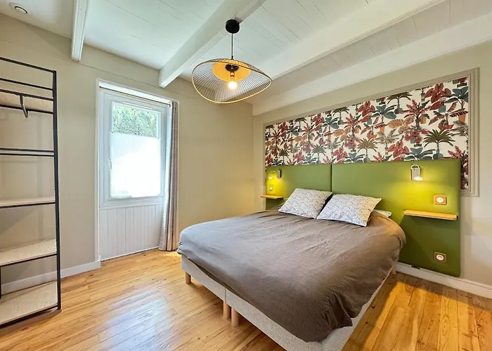 La Gambade - Wifi, Jardin, Bbq, 1500 M De La *